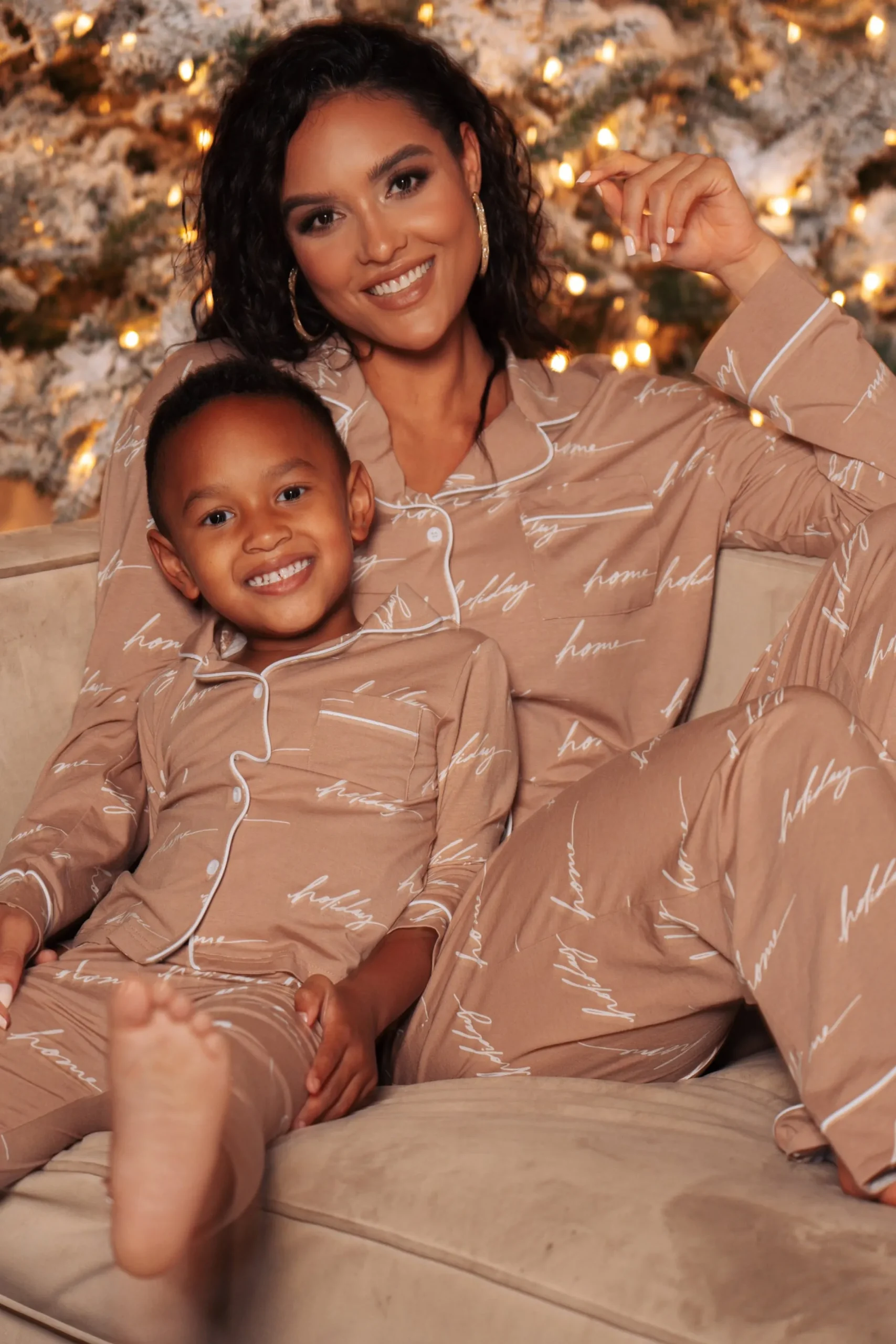 Kids JLUXLABEL Beige Home For The Holidays Kids Pajama Set