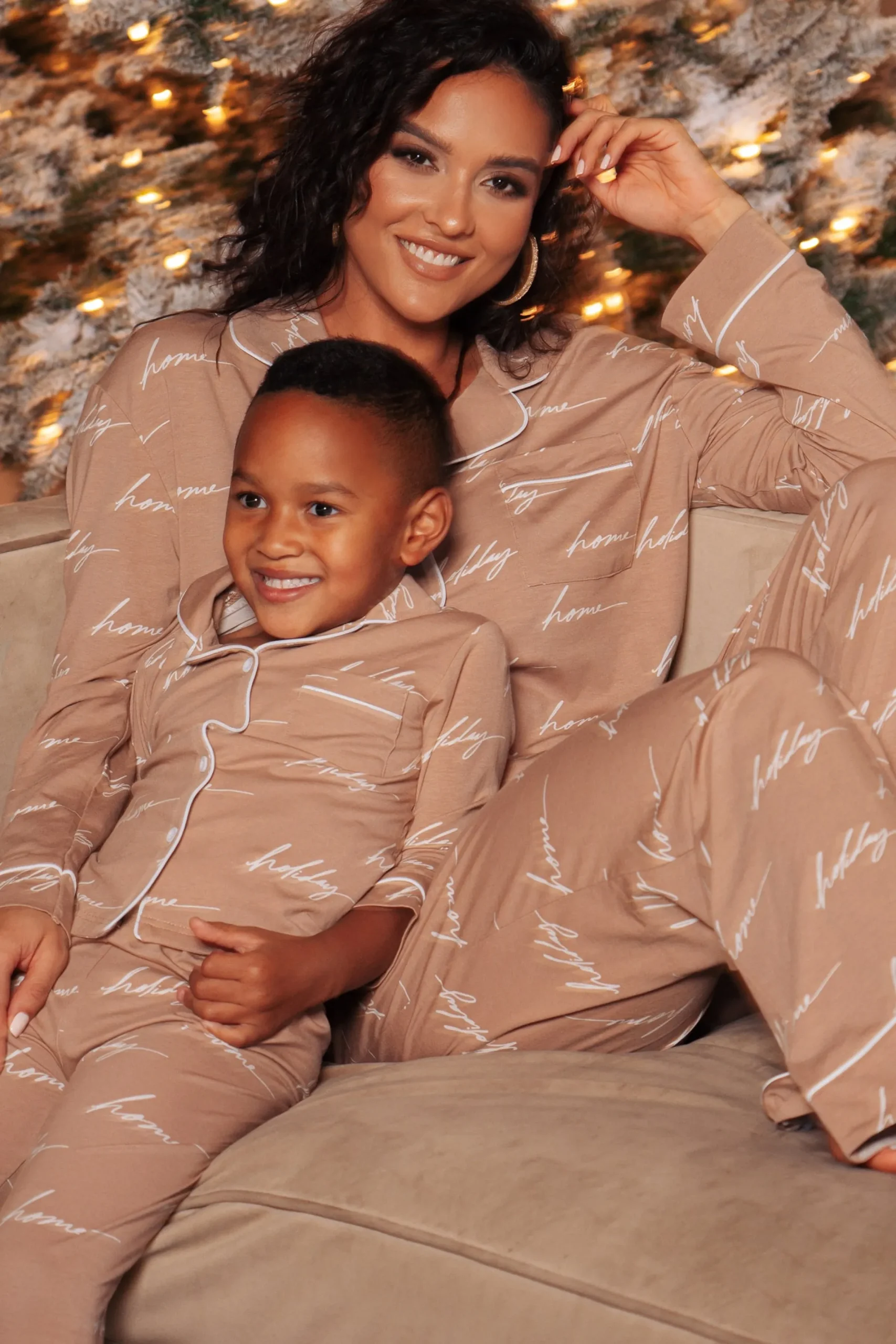 Kids JLUXLABEL Beige Home For The Holidays Kids Pajama Set