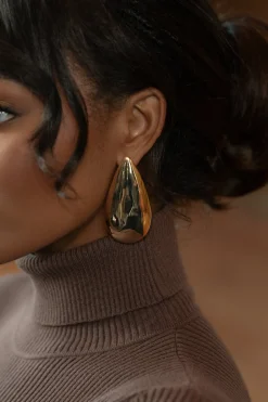 JLUXLABEL Gold Chance Drop Earrings