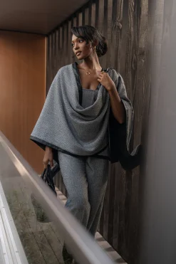 JLUXLABEL Herringbone Reversible Shawl