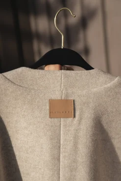 JLUXLABEL Ivory Park City Reversible Shawl