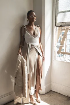JLUXLABEL Ivory/Beige Kamie Reversible Skirt Set