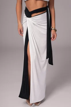 JLUXLABEL White/Black Venus Reversible Skirt Set