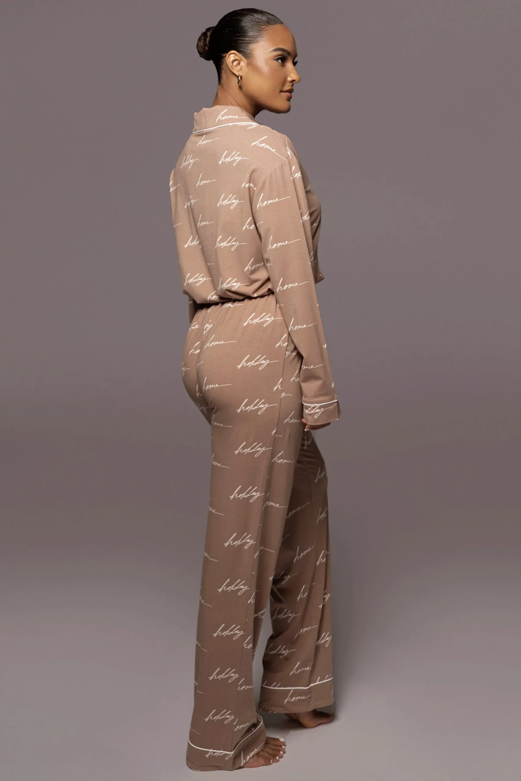 JLUXLABEL White/Tan Home For The Holiday Adult Pajama Set