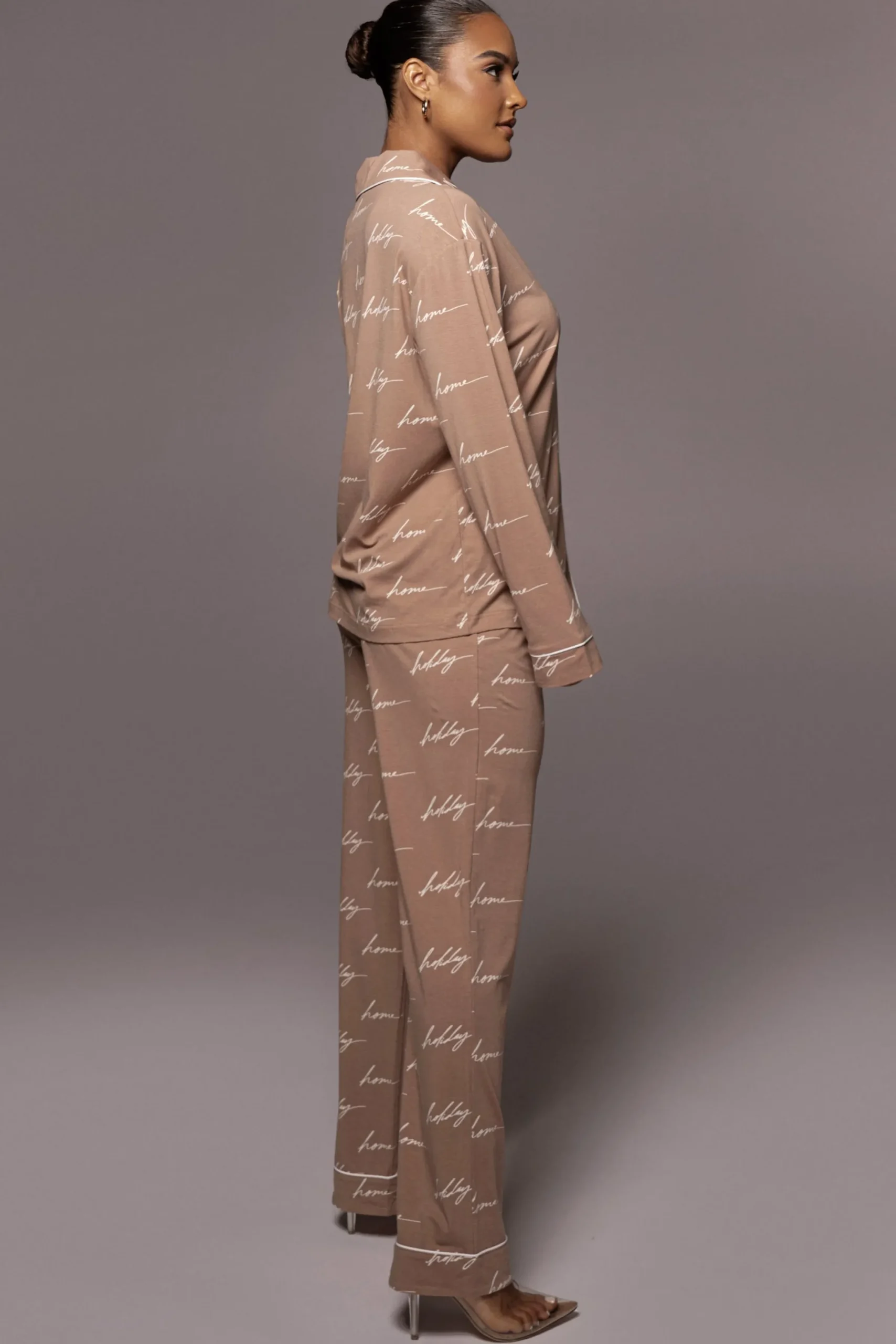 JLUXLABEL White/Tan Home For The Holiday Adult Pajama Set