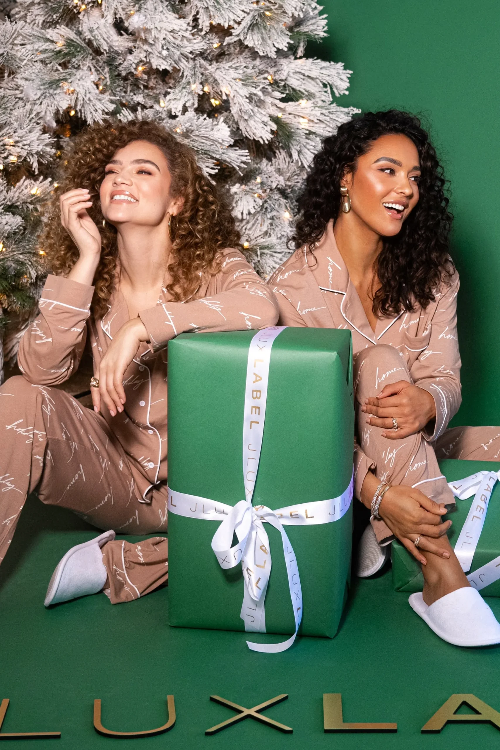 JLUXLABEL White/Tan Home For The Holiday Adult Pajama Set